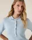 LEXINGTON Strikket poloskjorte med bølgekant – Lys blå thumbnail