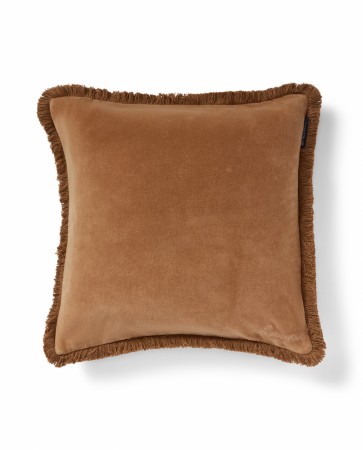 LEXINGTON Pyntepute i økologisk bomullsfløyel med frynser – Fudge, 50x50cm