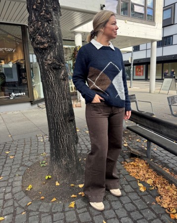 MASSIMO Brun jeans med vide ben